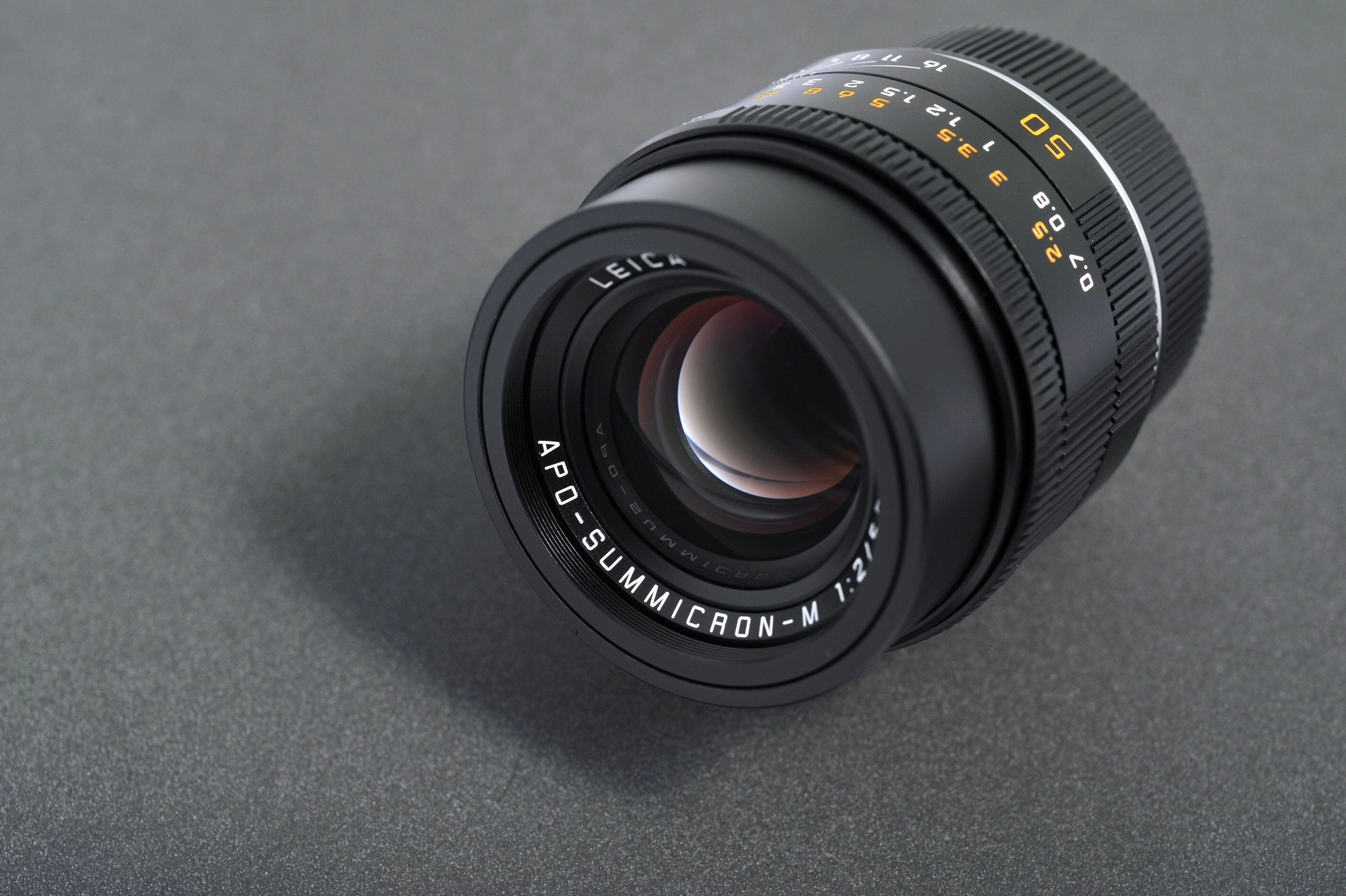Leica Summicron 50mm f/2.0 APO lens - Review - Leica Summicron 50mm f/2.0 APO lens vs. Zeiss Sonnar 50mm f/1.5 lens - Leica Lens Expert Oz Yilmaz