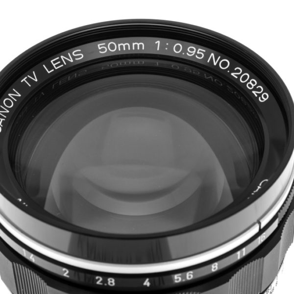Leica M Monochrom Camera - Monochrome Photography Tutorial by Master Photographer Oz Yilmaz explains how to use Leica M Monochrom Camera for best results.