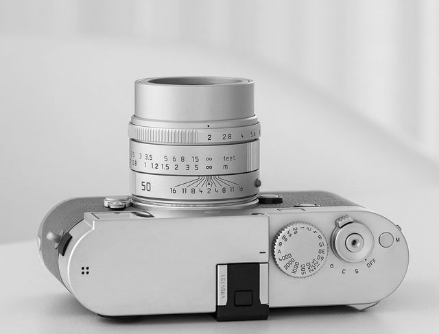 Leica Summicron 50mm f/2.0 APO lens - Review - Leica Summicron 50mm f/2.0 APO lens vs. Zeiss Sonnar 50mm f/1.5 lens - Leica Lens Expert Oz Yilmaz