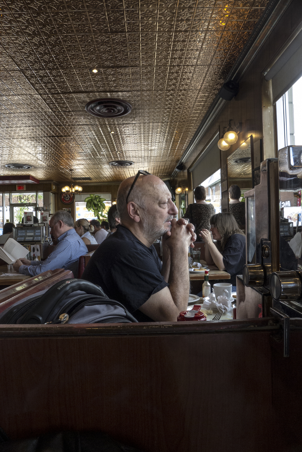 5 Frames with a Leica D-Lux 3: Paris on a small-sensor compact