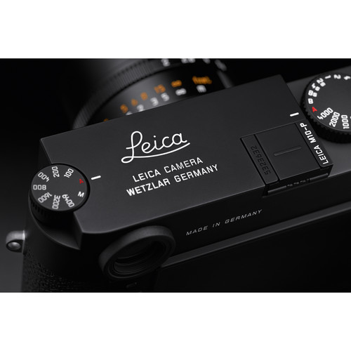 Leica M10-P: Nearly Silent Shutter, Touchscreen